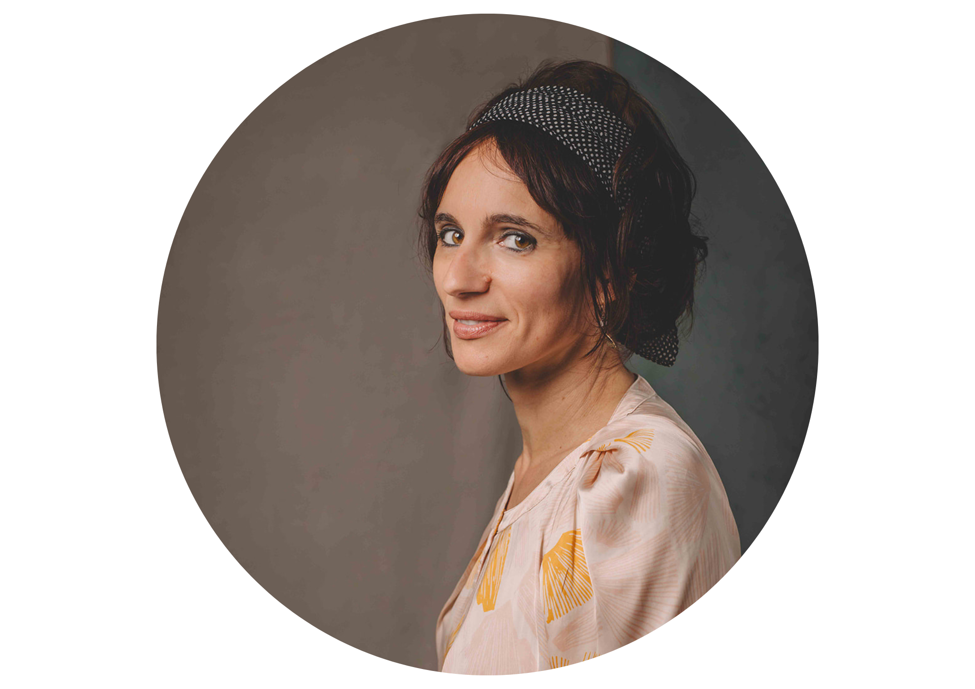 Portrait de Cécile, coach scolaire et sophrologue à Montélimar